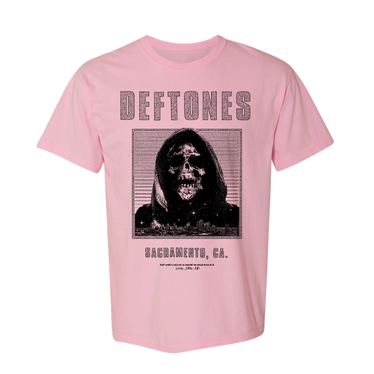 Official Deftones Merchandise. Premium 100% cotton, pink unisex t-shirt with a relaxed fit featuring low-fi skull art.