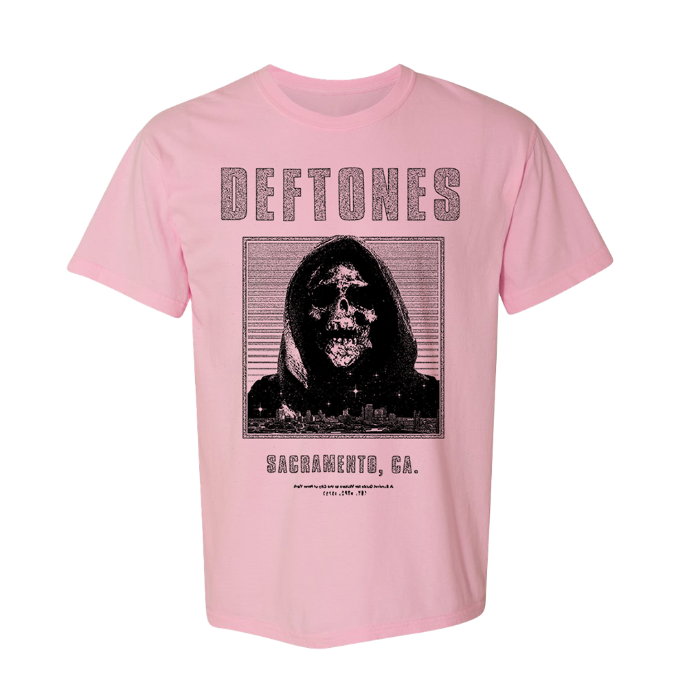 Official Deftones Merchandise. Premium 100% cotton, pink unisex t-shirt with a relaxed fit featuring low-fi skull art.